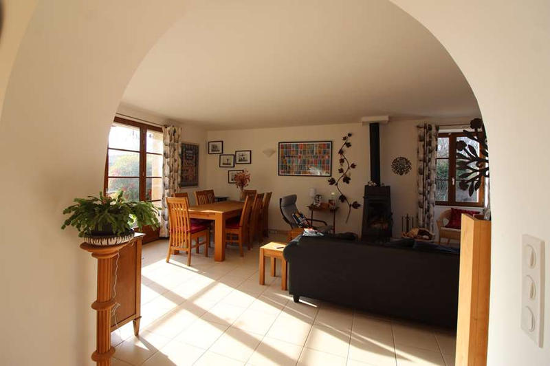 Maison - 230 m² - 10 pièces