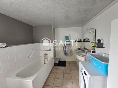 Maison - 97 m² - 4 pièces