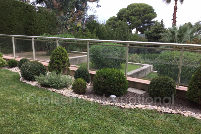 Appartement - 82 m² - 2 pièces