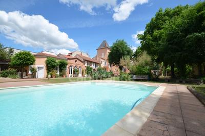 Maison bourgeoise - 395 m² - 11 pièces