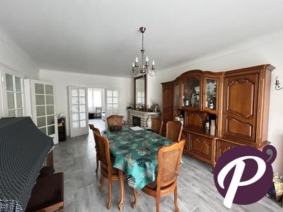 Maison - 178 m² - 6 pièces