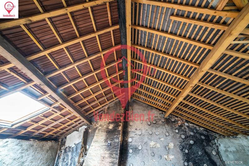 Maison ancienne - 300 m² - 6 pièces