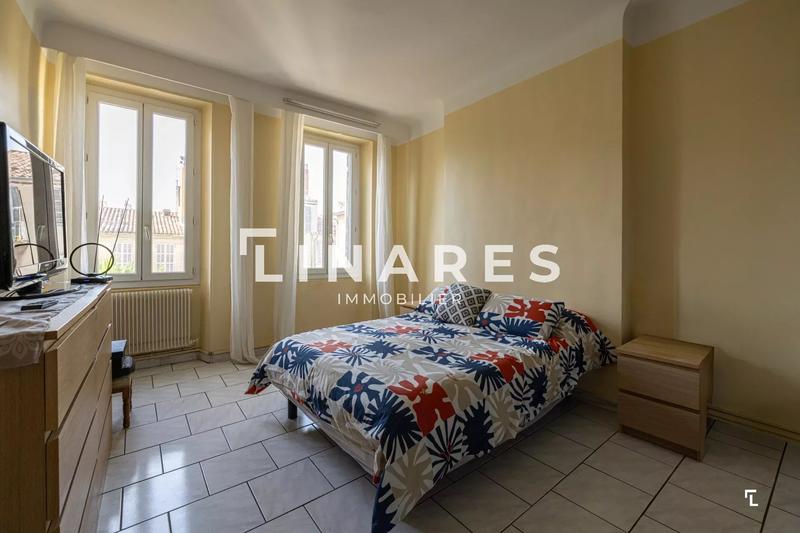 Appartement - 100 m² - 4 pièces