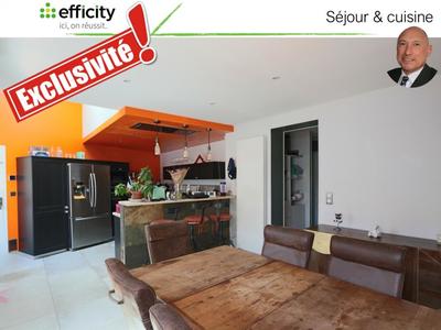 Maison - 120 m² - 6 pièces