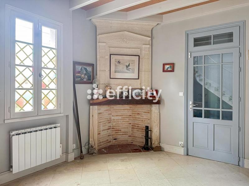Maison - 352 m² - 9 pièces
