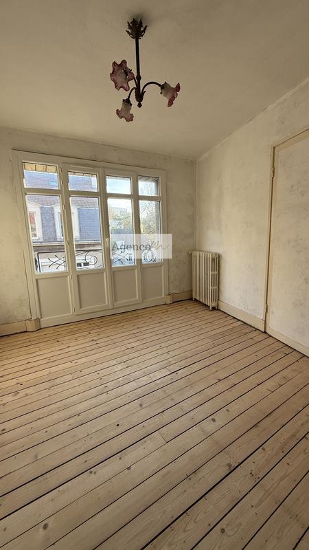 Maison - 192 m² - 11 pièces