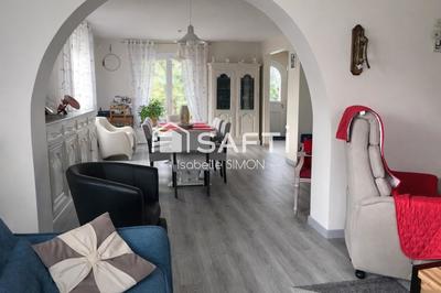 Maison - 236 m² - 8 pièces