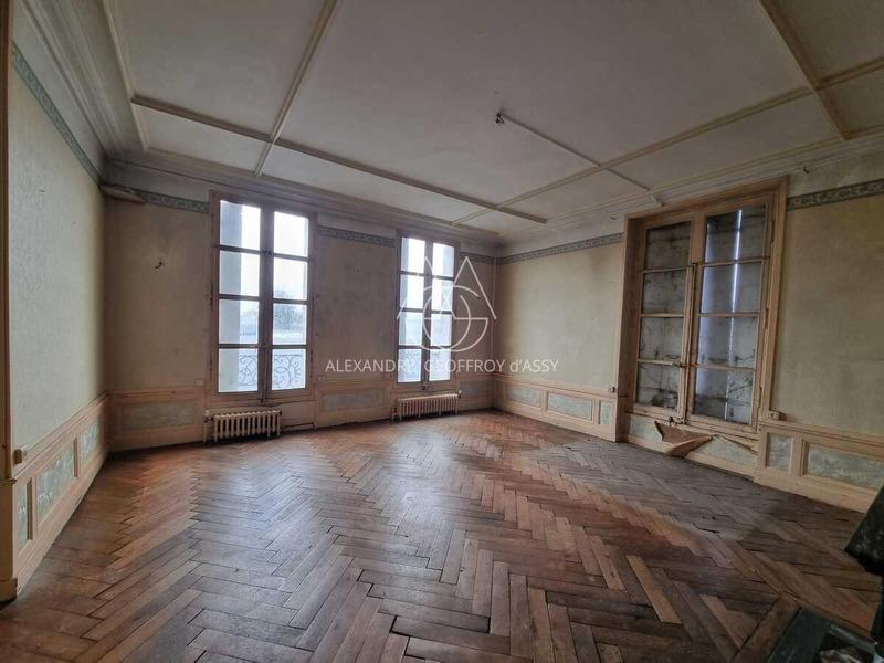 Hôtel particulier - 810 m² - 21 pièces