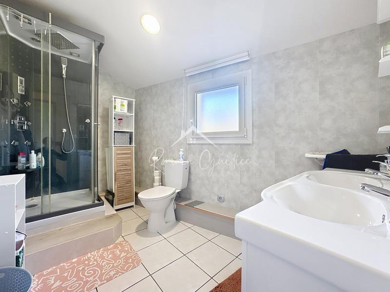 Maison - 103 m² - 5 pièces