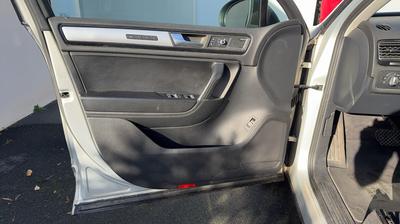 Volkswagen Touareg II 3.0 Tdi V6 245 4Motion Tiptronic8 Carat