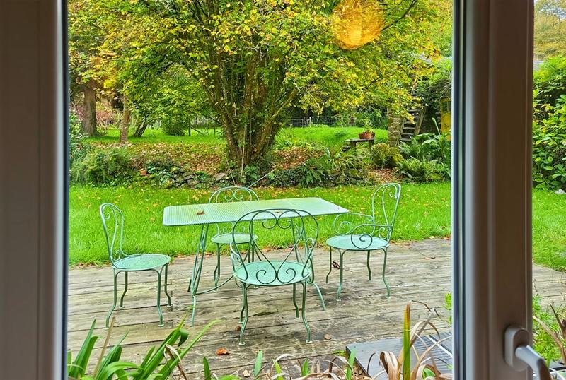 Maison - 360 m² - 10 pièces