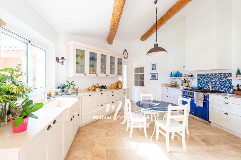 Bastide - 224 m² - 6 pièces