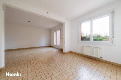 Maison - 104 m² - 6 pièces