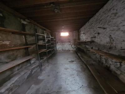 Grange - 150 m² - 2 pièces