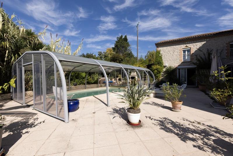 Maison - 450 m² - 12 pièces