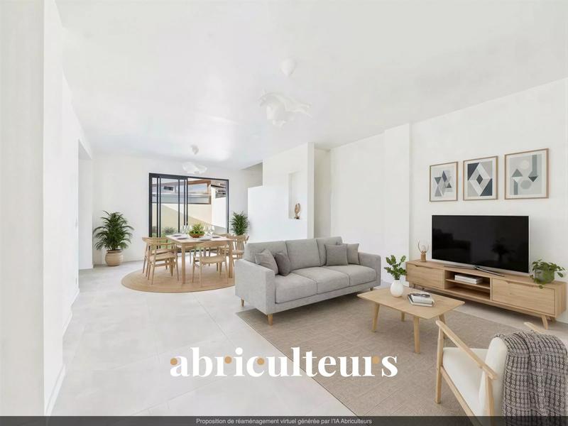 Maison - 25 m² - 5 pièces