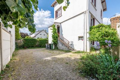 Maison - 142 m² - 7 pièces