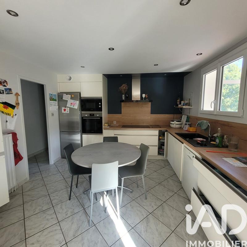 Maison - 184 m² - 6 pièces