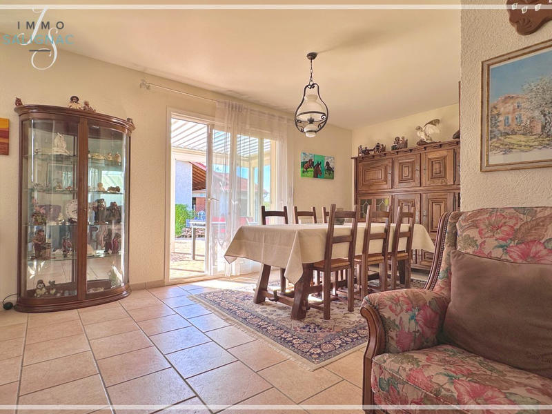 Maison - 121 m² - 5 pièces