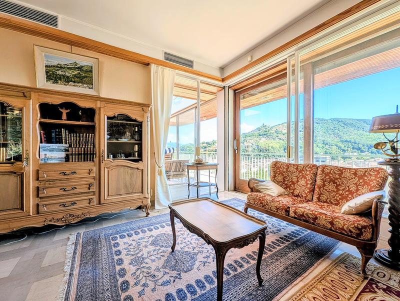 Maison d'architecte - 310 m² - 11 pièces