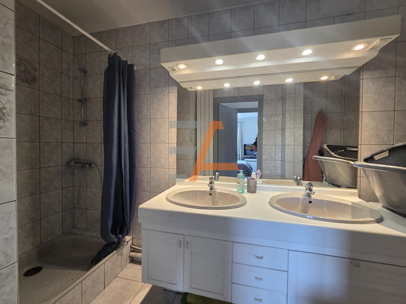 Appartement - 75 m² - 4 pièces