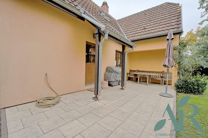 Maison - 268 m² - 5 pièces