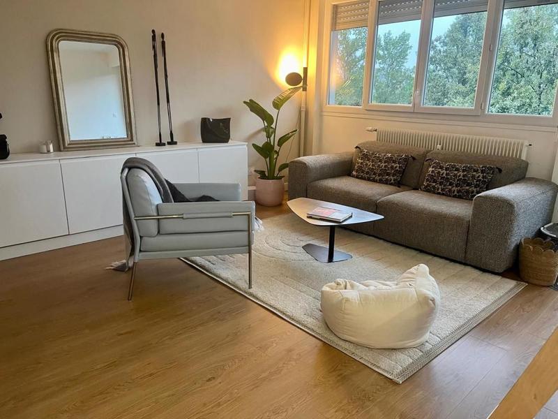 Appartement - 81 m² - 4 pièces