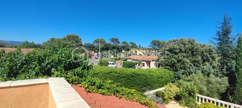 Demeure - 160 m² - 5 pièces