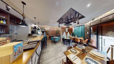 Hôtellerie / Restauration - 130 m² - 4 pièces