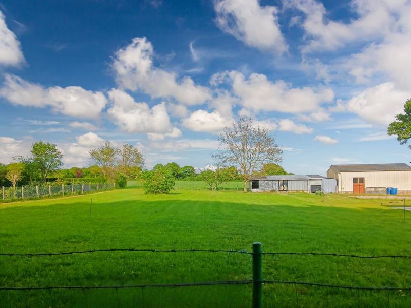 Terrain constructible - 943 m²