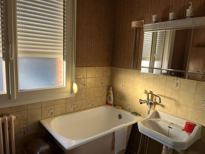 Maison - 98 m² - 7 pièces