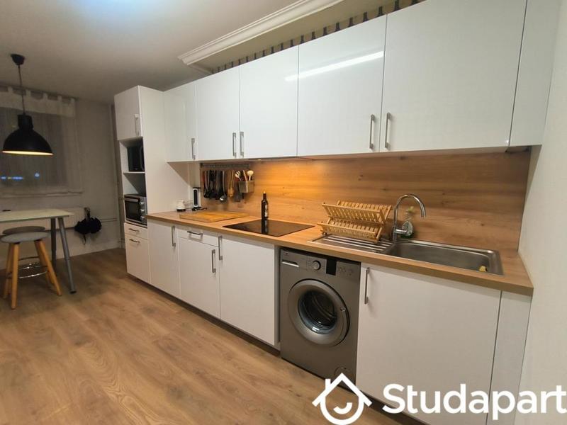 Chambre - 9 m² - 1 pièce