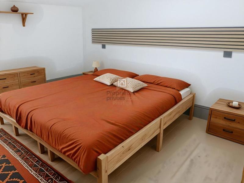 Maison - 225 m² - 7 pièces