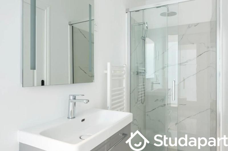 Chambre - 17 m² - 1 pièce