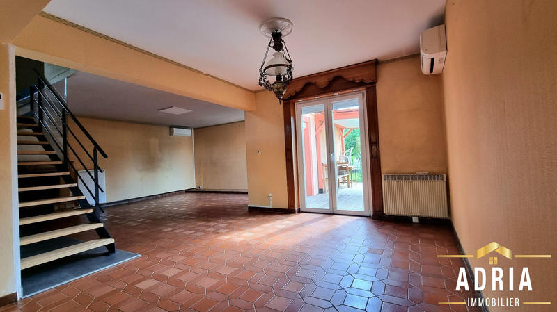 Maison - 150 m² - 8 pièces