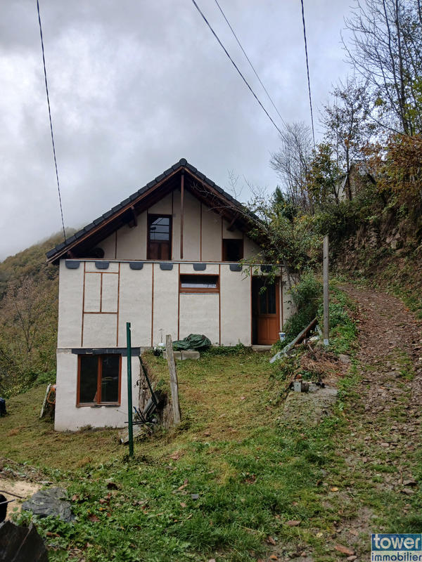 Maison - 140 m² - 7 pièces