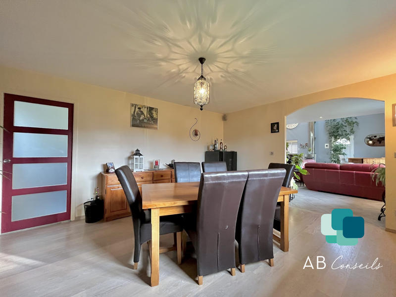 Maison - 175 m² - 5 pièces