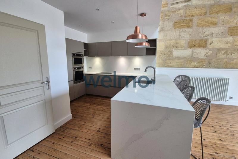 Appartement - 170 m² - 7 pièces