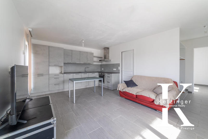 Maison - 179 m² - 7 pièces