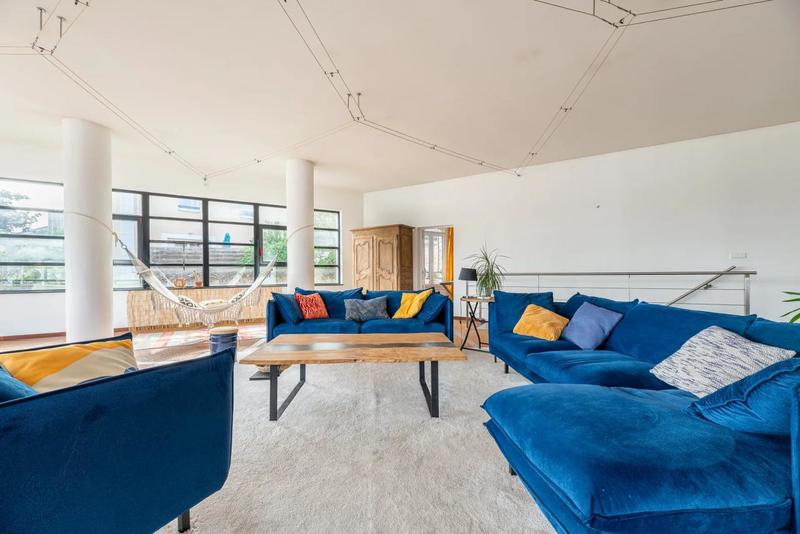 Appartement - 200 m² - 4 pièces