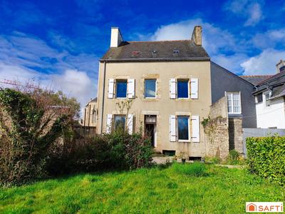 Maison - 300 m² - 10 pièces