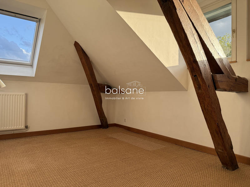 Appartement - 90 m² - 4 pièces