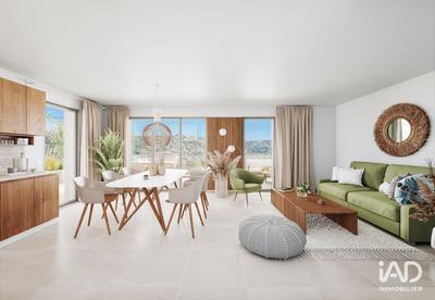 Maison - 86 m² - 4 pièces