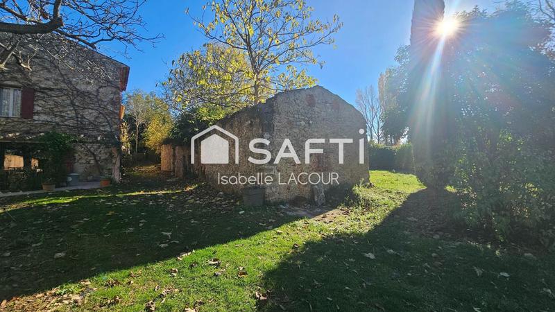 Maison - 284 m² - 9 pièces