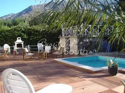 Hôtel particulier - 334 m² - 12 pièces