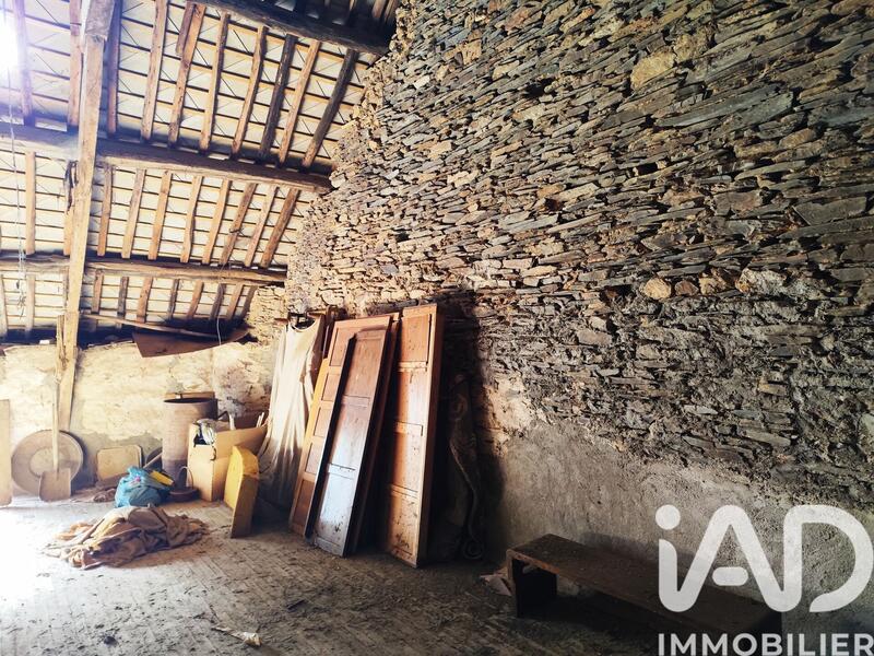 Maison de village - 270 m² - 1 pièce