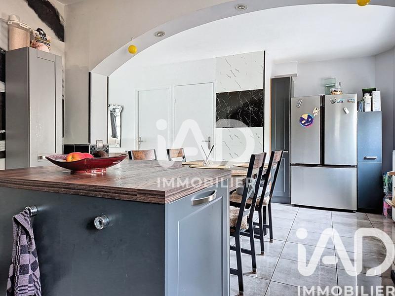 Maison - 189 m² - 7 pièces