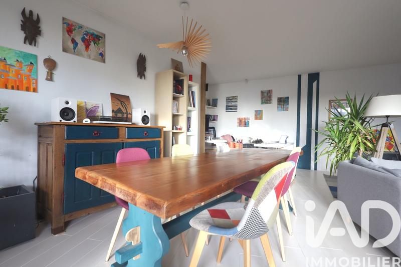 Maison - 220 m² - 6 pièces