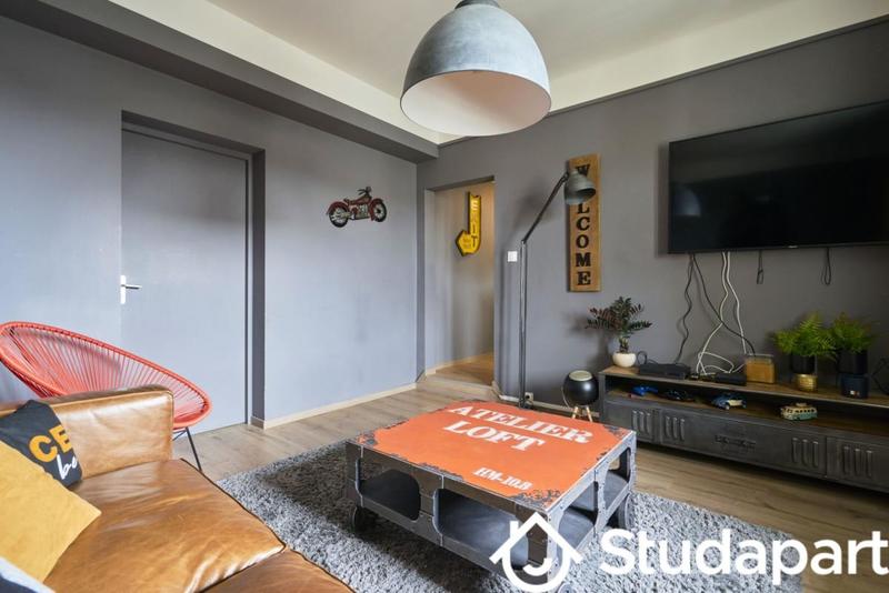 Chambre - 13 m² - 1 pièce