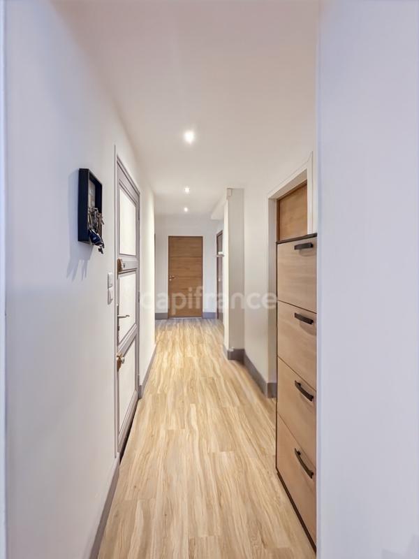 Appartement - 128 m² - 5 pièces